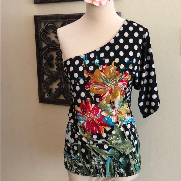 Tops - One Sleeve Top